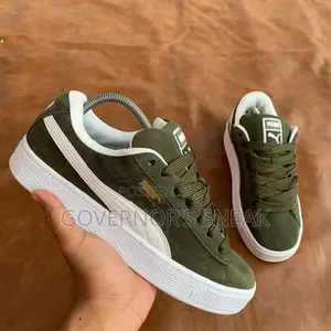 Puma Suede XL Sneakers