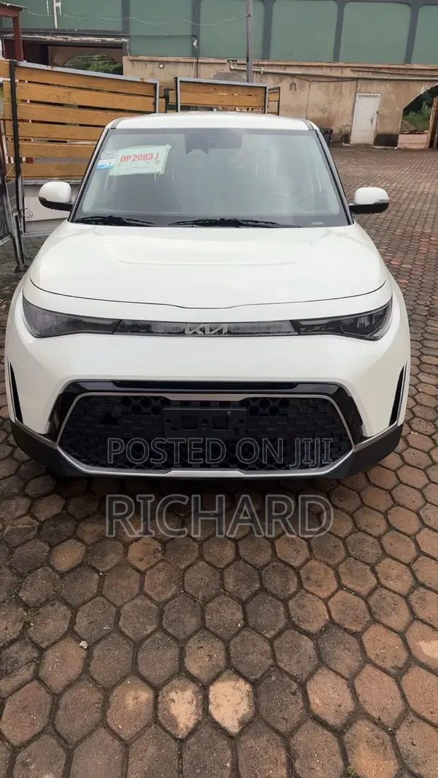 Kia Soul S 2024 White - 1