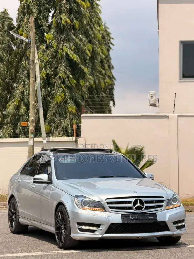 Mercedes-Benz C250 2013 Silver - 1