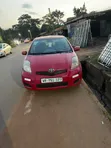 Toyota Yaris Base Hatchback 2010 Red - 2