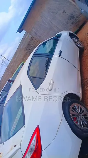 2016 Toyota Corolla LE Sedan