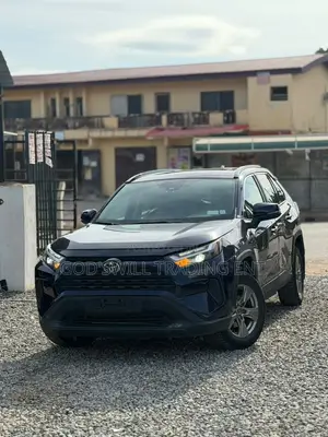 2024 Toyota RAV4 XLE AWD
