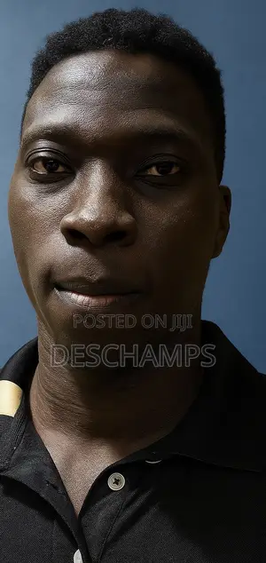 Remote Graphic Designer - Douglas