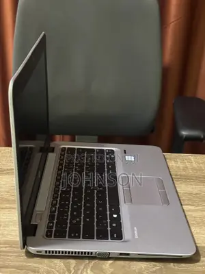 HP EliteBook 820 G4 Laptop - Core i5, 8GB RAM, 256GB SSD