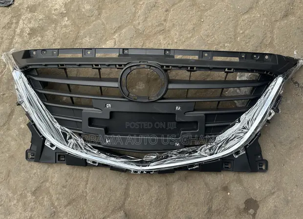 Mazda 3 / Axela Front Grille 2014-2016 - 1