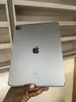 Apple iPad Pro 12.9 (2022) 256GB Gray - 2