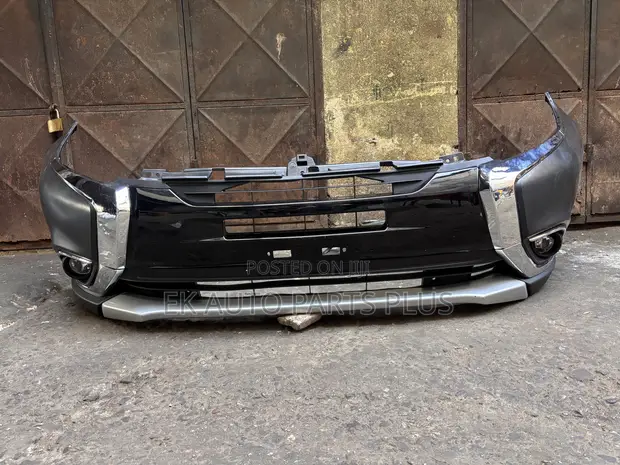 Mitsubishi Outlander Front Bumper (2016-2018) - 1
