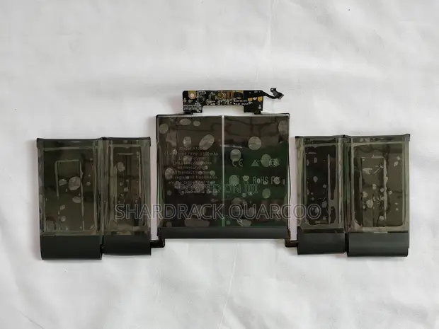 Apple MacBook Pro 13-Inch A1964 Battery (2018-2020) - 1