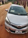 Toyota Vitz 2016 Silver - 4