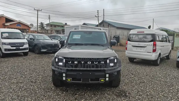 Jetour T2 2023 Gray - 1