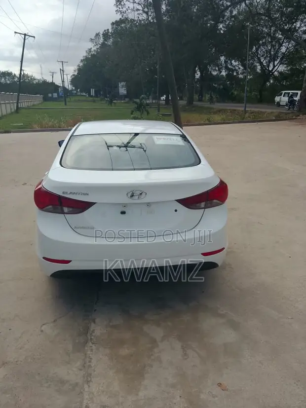 2016 Hyundai Elantra Limited Sedan FWD (1.8L 4cyl) - 1