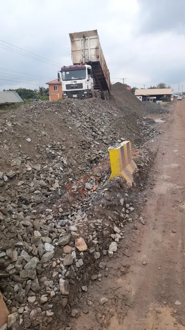 MAN 21 CBM Diesel Dump Truck - 1