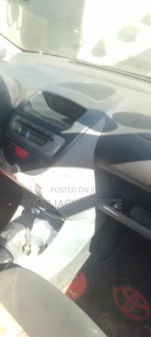 Toyota Aygo 2014 Red