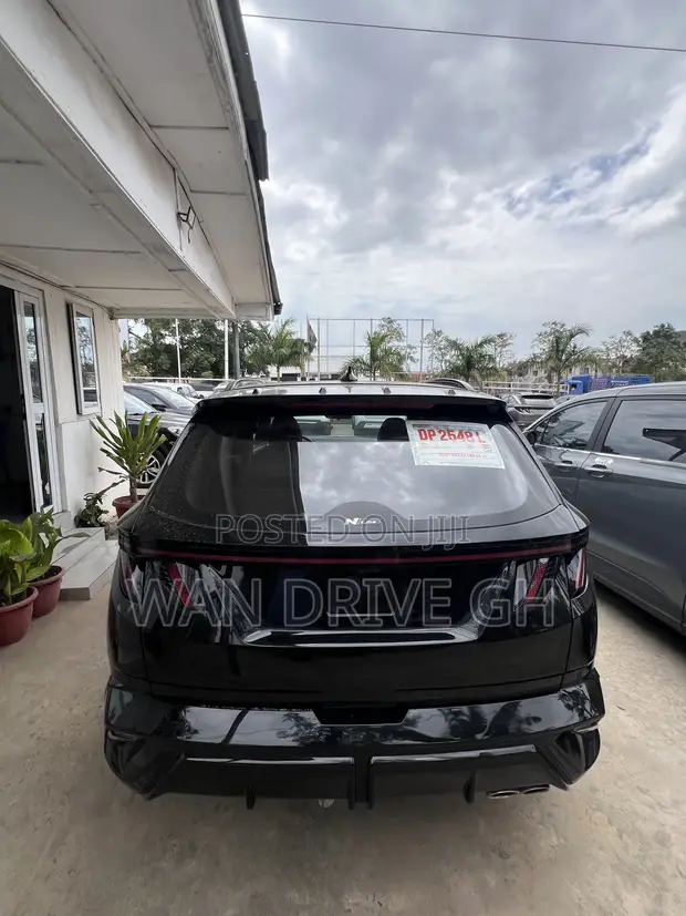 2025 Hyundai Tucson Limited FWD Black - 1