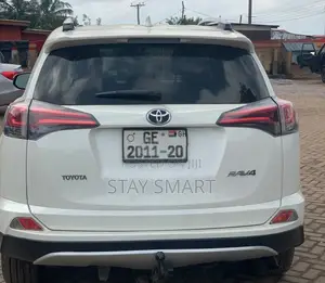 Toyota RAV4 2018 White