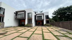Furnished 3-Bedroom House with Boy's Quarters in Kanda