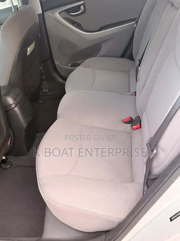 2016 Hyundai Elantra SE Sedan FWD 1.8L Silver - 1