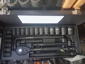 24-Piece 10-32 1/2 Drive Complete Socket Set