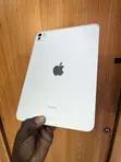 Apple iPad Pro 11" (2024) 256GB Silver - 3