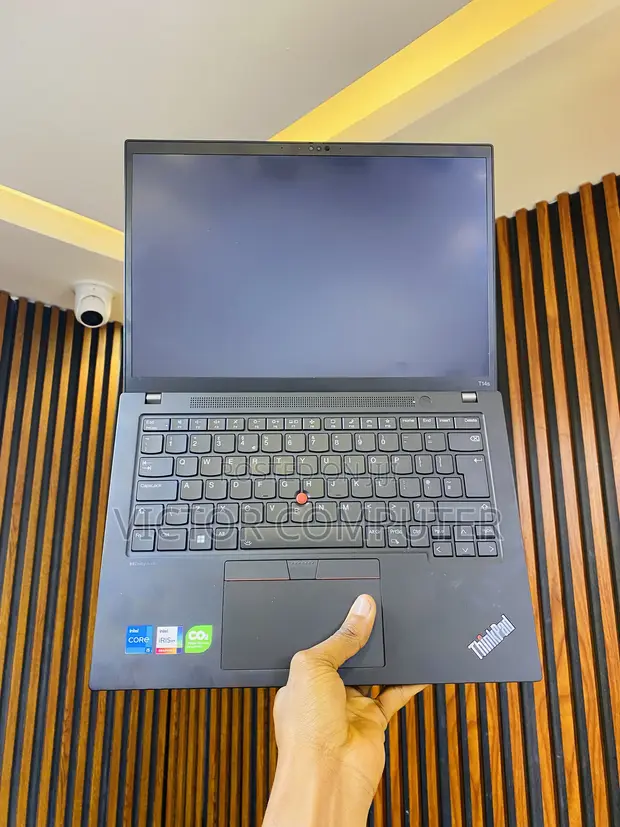 Lenovo ThinkPad T14s G4 Laptop - Intel Core i5, 16GB RAM, 256GB SSD - 1