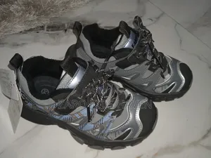 Fashion Kids Sneakers - Brand New