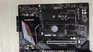 Intel Core i7-9700K & Gigabyte Z390 GAMING X Motherboard Combo