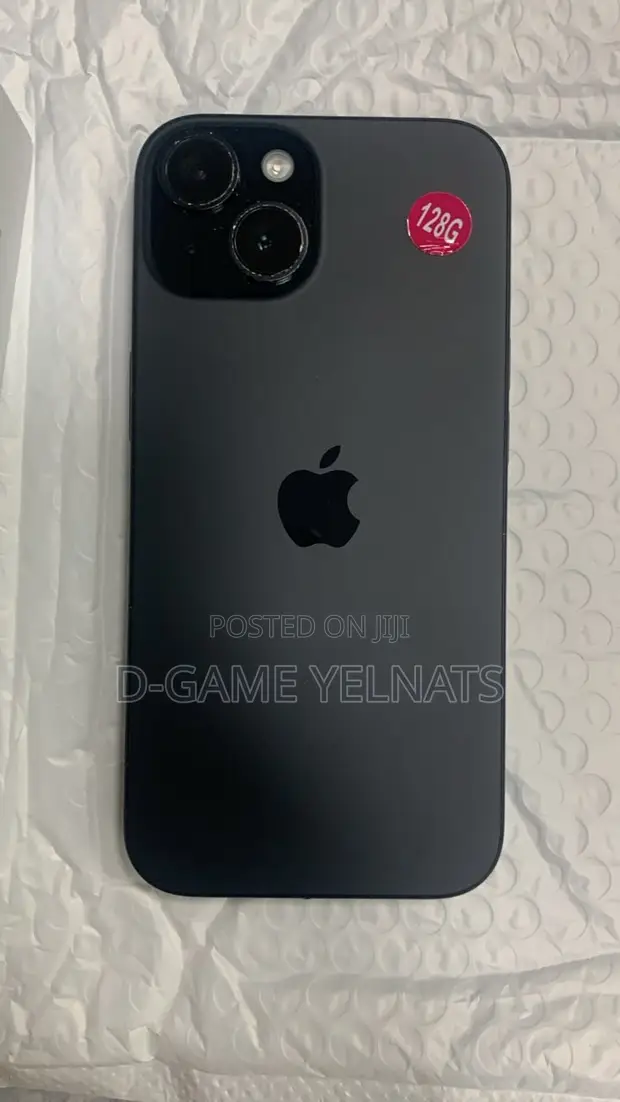 Apple iPhone 15 128GB Black (UK Used) - 1