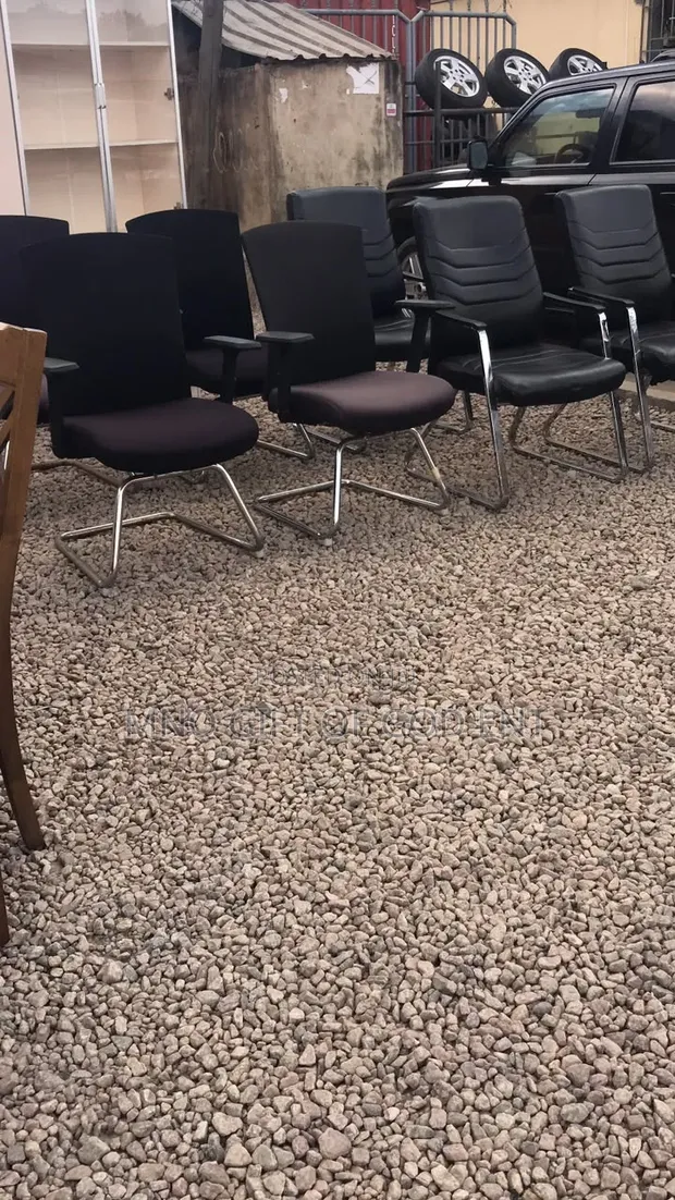 Executive Visitors Chair - Black - 1