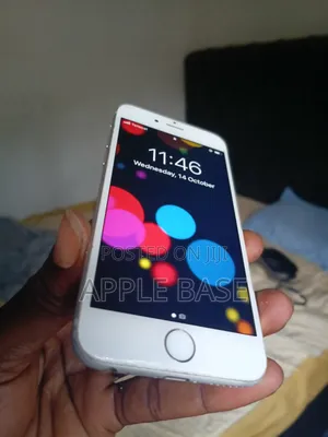 Apple iPhone 6s 32GB Silver