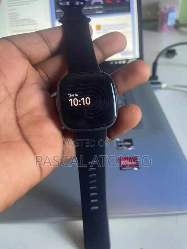 Fitbit Versa 4 Smartwatch - 1