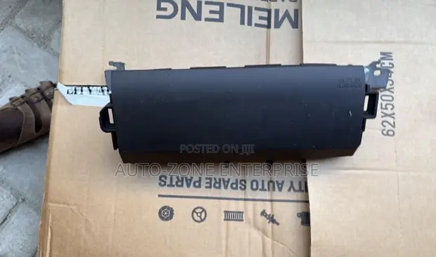 Honda HR-V 2023-2026 Knee Airbag - 1