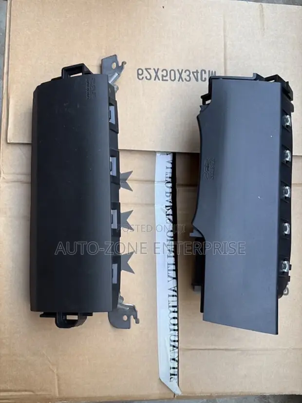 Honda HR-V 2023-2026 Knee Airbag Pair - 1