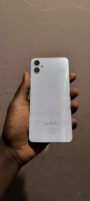 Samsung Galaxy A05 64GB White