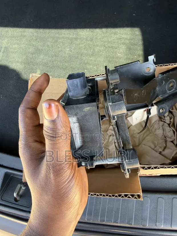 Honda Civic Front Distance Radar Sensor 36801-TBJ-A02 (2019-2021) - 1
