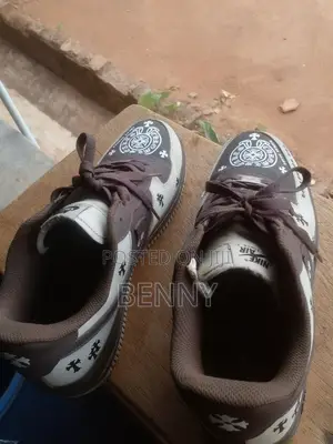 Used Nike Air Force 1 Sneakers