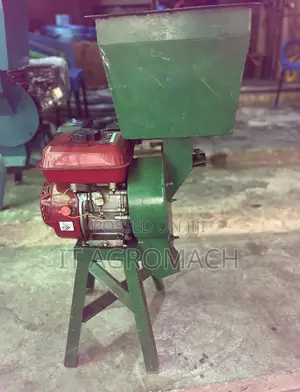 Small Hammer Mill with Petrol Engine