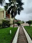 16-Bedroom House with Pool in Ofankor for Sale - 1
