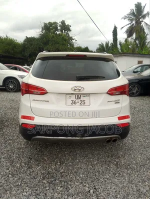 Hyundai Santa Fe 2014 White