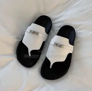 Quality Ladies Hermes Slippers