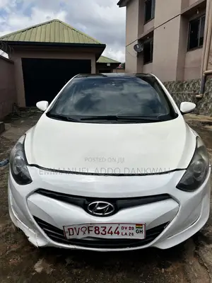 Hyundai Elantra GT 2015 White