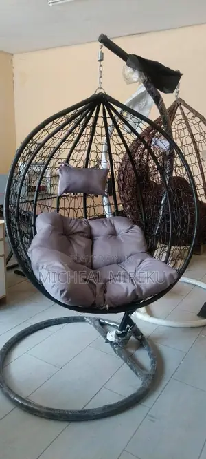 Hanging Egg Chair - Black Rattan