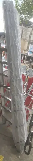 Total 9x3 Aluminium Extension Ladder - 1