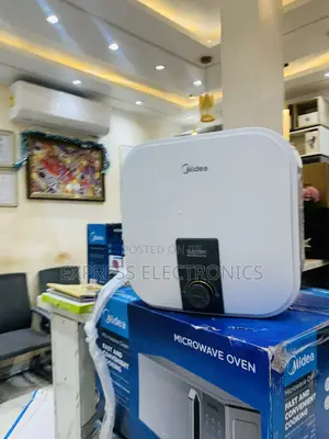 Midea 30 Ltrs Water Heater (D30-20VD)