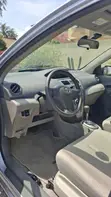 Toyota Belta 2011 Silver - 5
