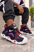 Colourful Boys Sneakers - Size 33 - 1