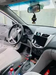 Hyundai Accent SE Sedan 2017 Gray - 5