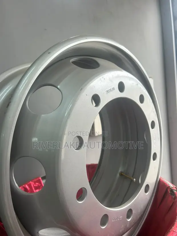 Tipper Rim 22.5 for Sinotruk Howo - 1