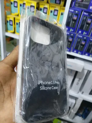 iPhone 13 Pro Pouch