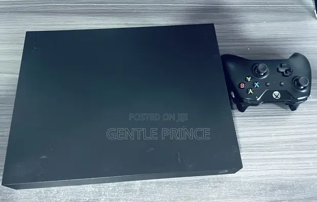 Microsoft Xbox One X 1TB - 1