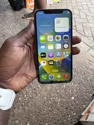 Apple iPhone X 64GB White